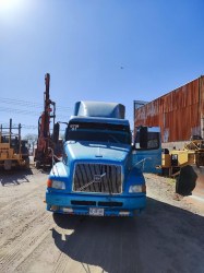 TRACTOCAMION- VOLVO- VNL64T-4244-32